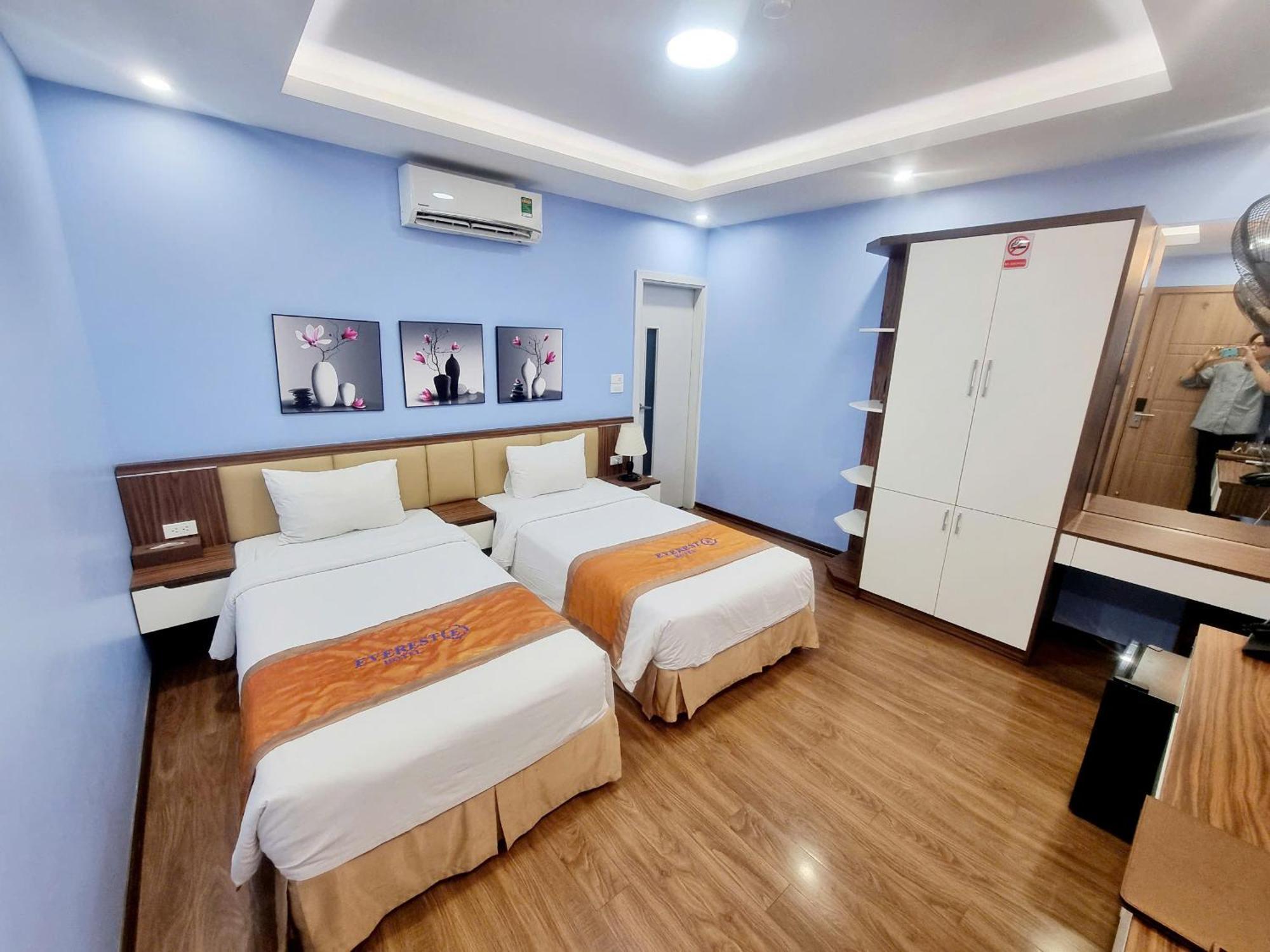 Everest Hotel Hanoi Buitenkant foto