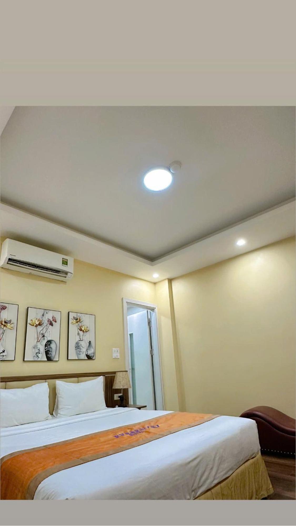 Everest Hotel Hanoi Buitenkant foto
