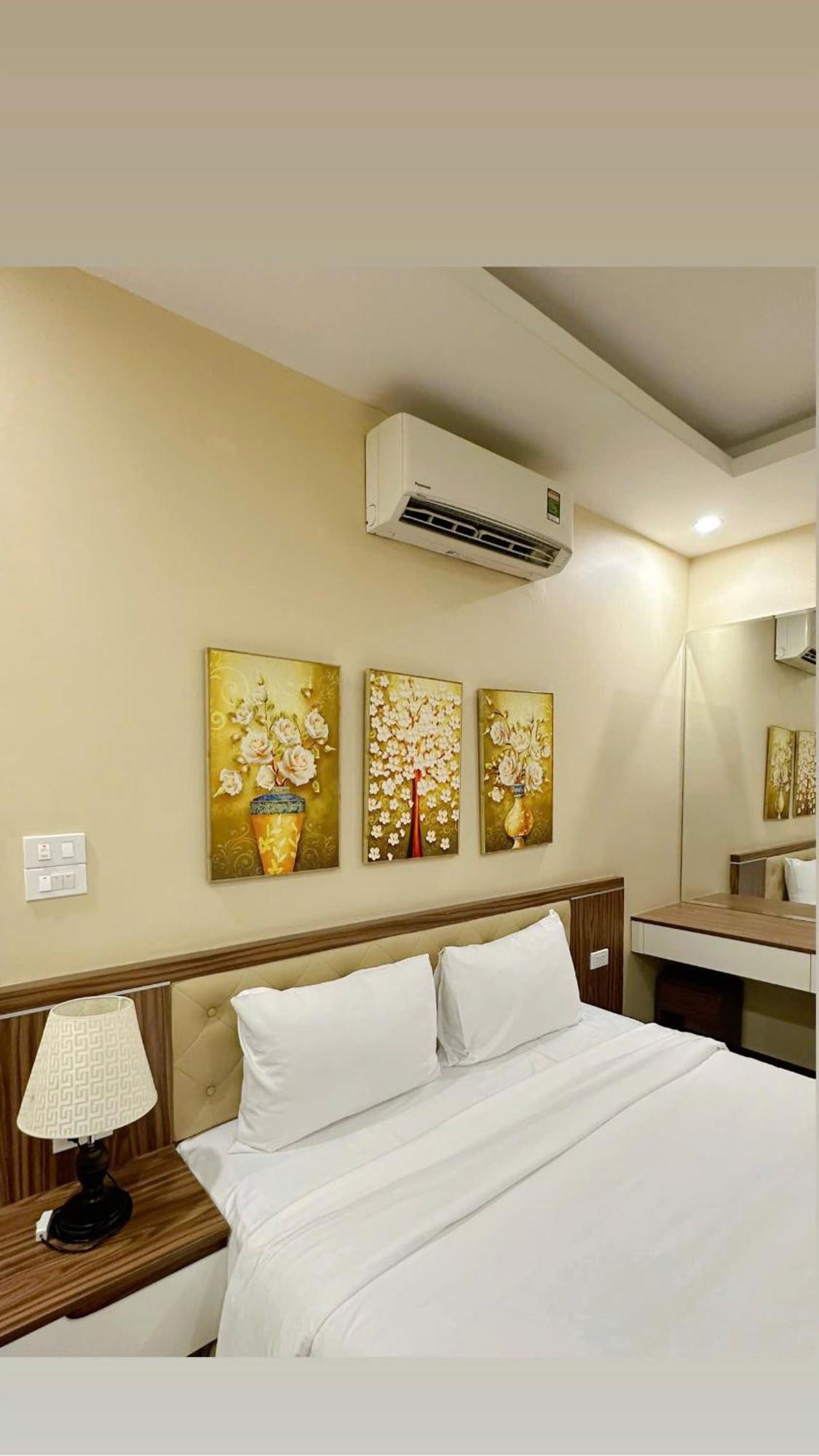 Everest Hotel Hanoi Buitenkant foto