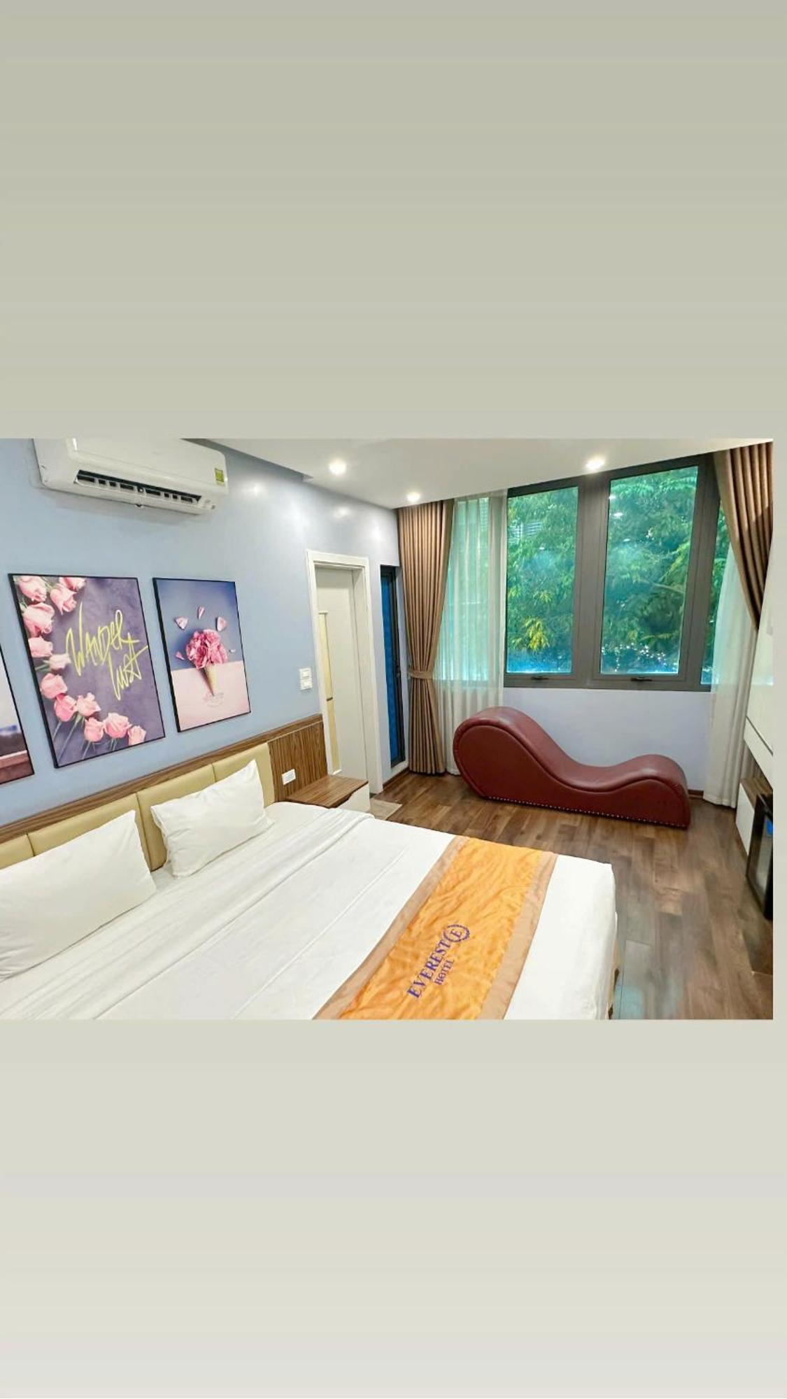 Everest Hotel Hanoi Buitenkant foto