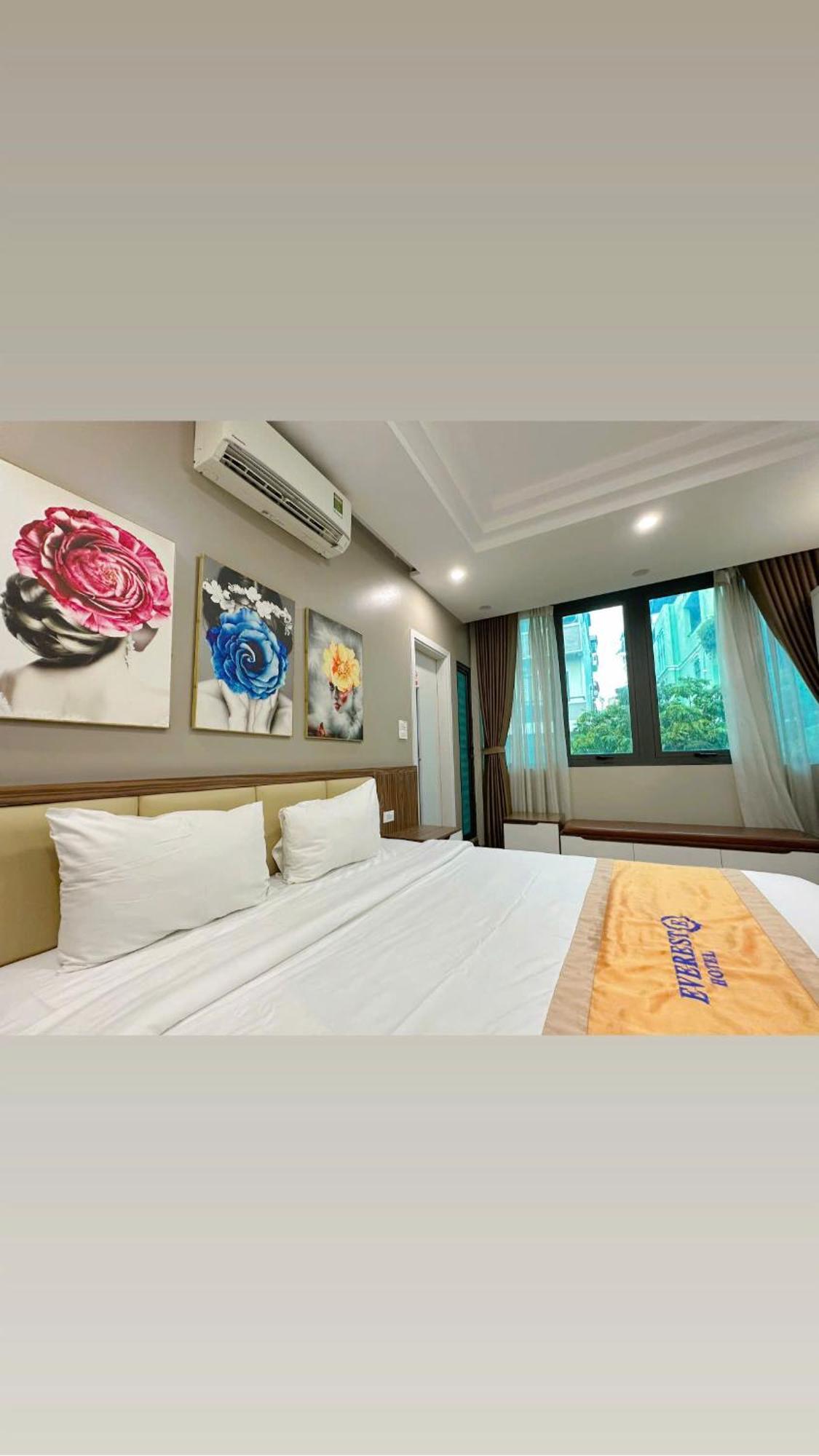 Everest Hotel Hanoi Buitenkant foto