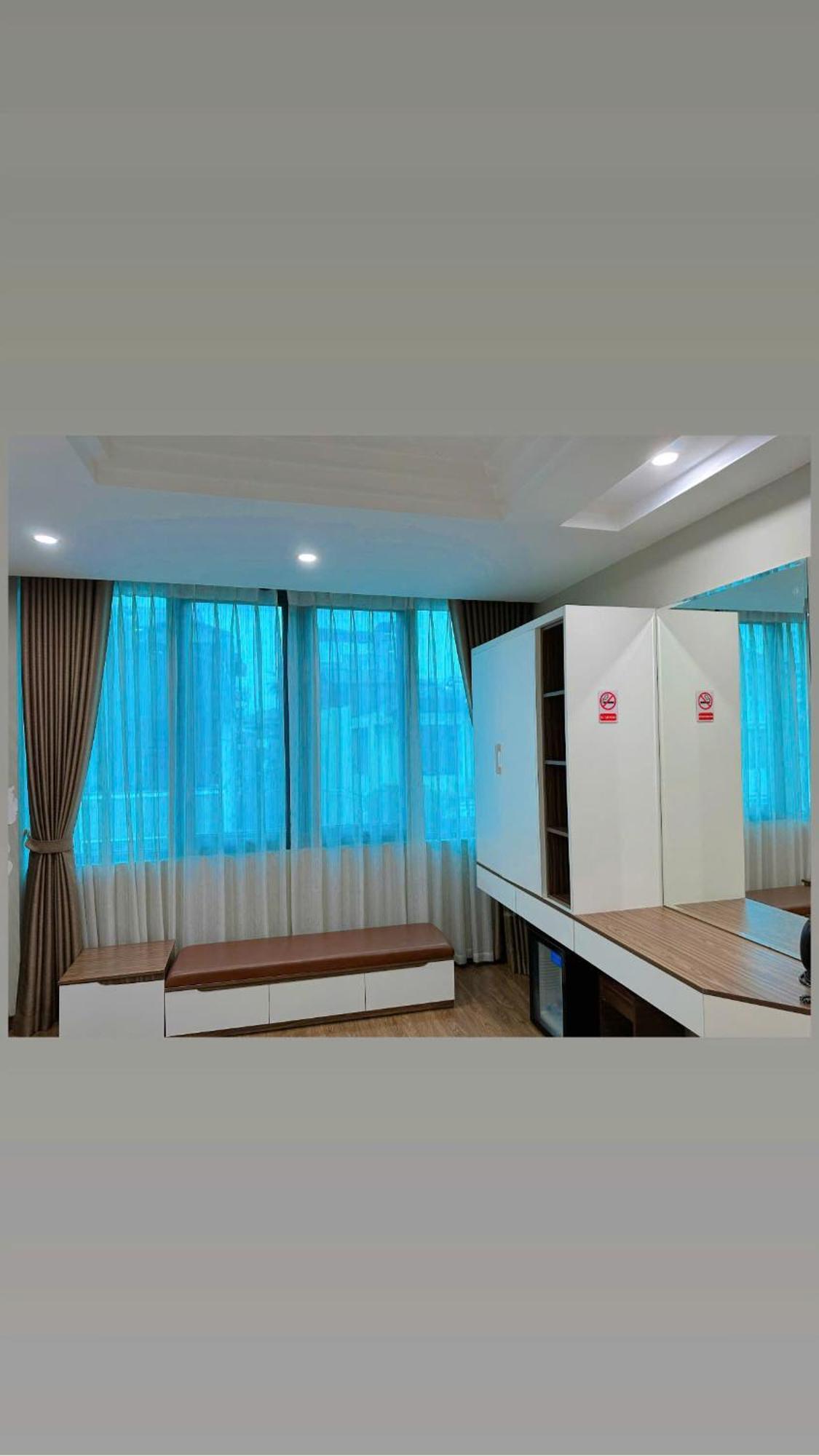 Everest Hotel Hanoi Buitenkant foto