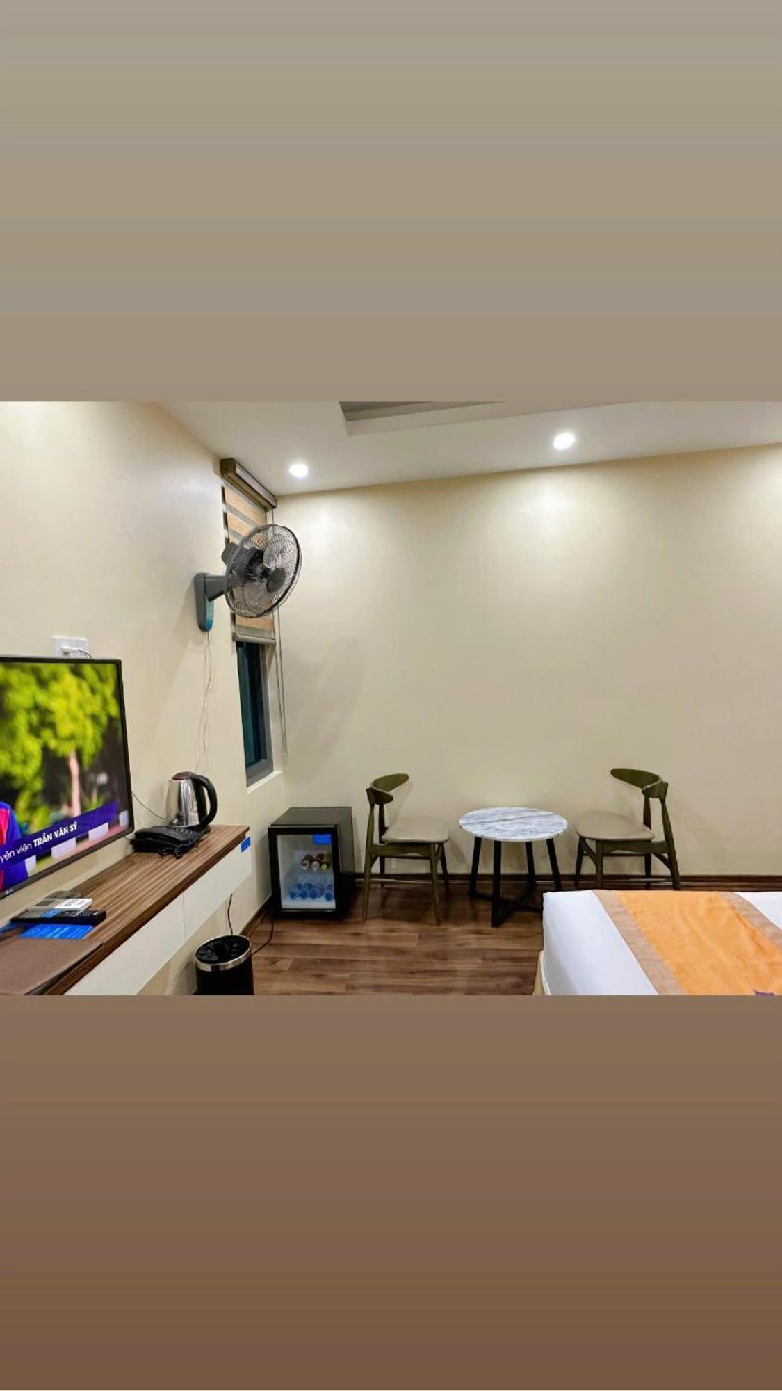 Everest Hotel Hanoi Buitenkant foto