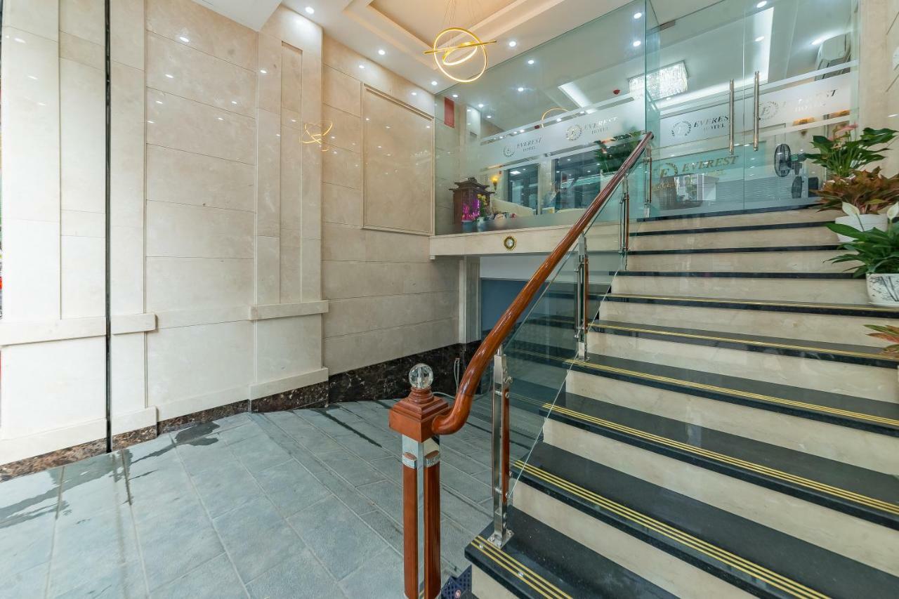 Everest Hotel Hanoi Buitenkant foto