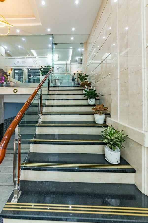 Everest Hotel Hanoi Buitenkant foto